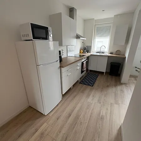 Moderne 2 Avec Cuisine Equipee Proche Carling Et Saint-avold